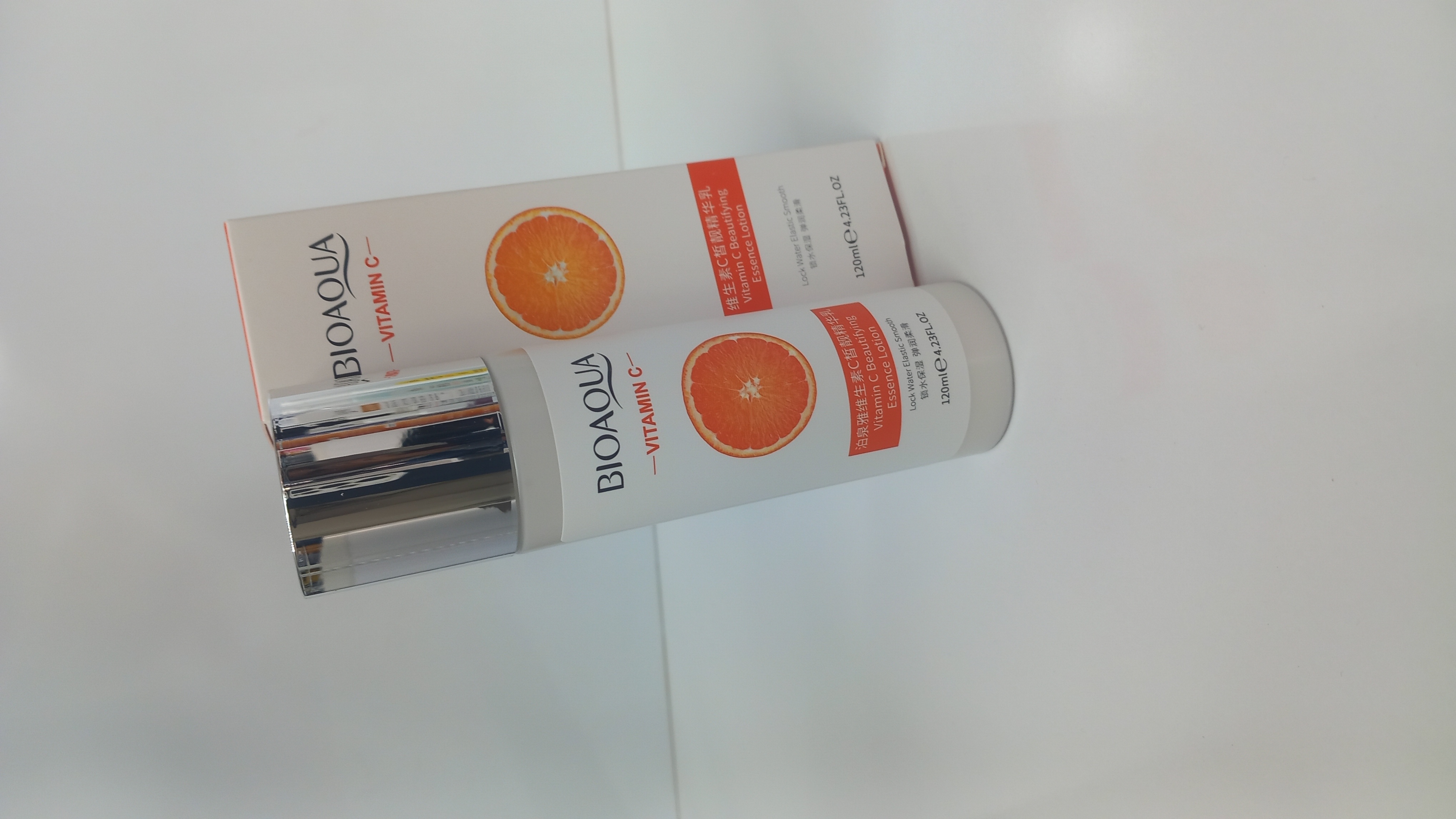 لوسیون بدن مرطوب کننده بیوآکوا دارای ویتامین c