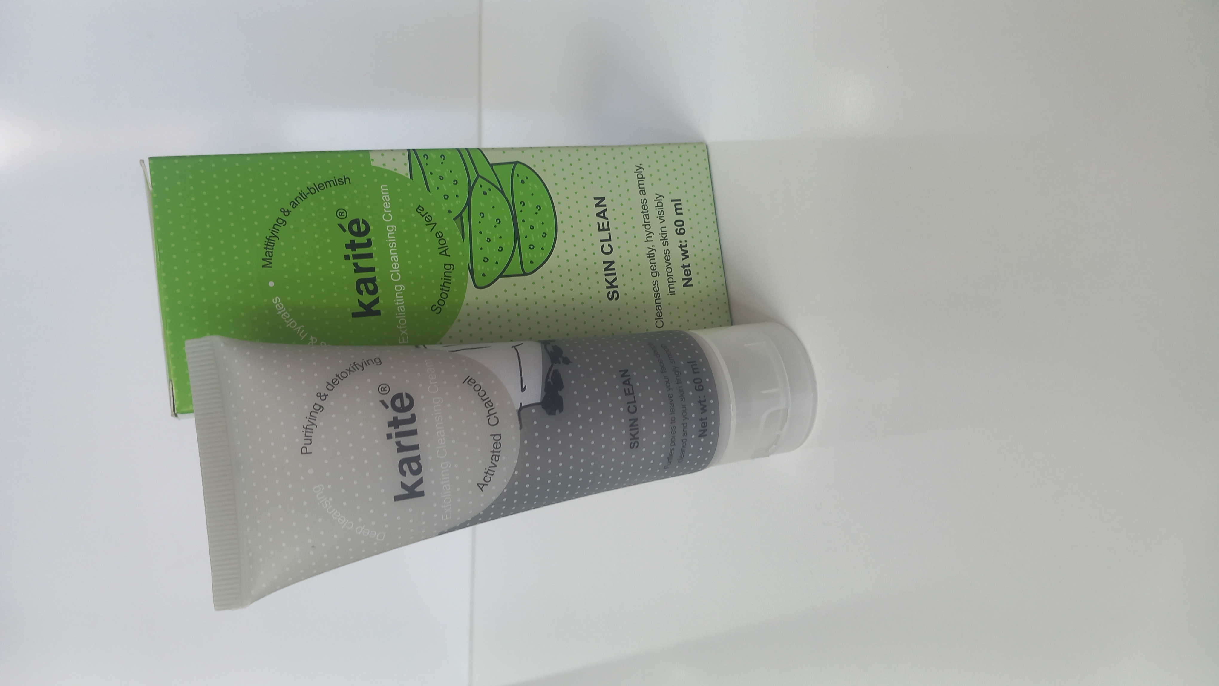 لایه بردار و شوینده در سه رایحه گل رز و آلوورا و نارگیل