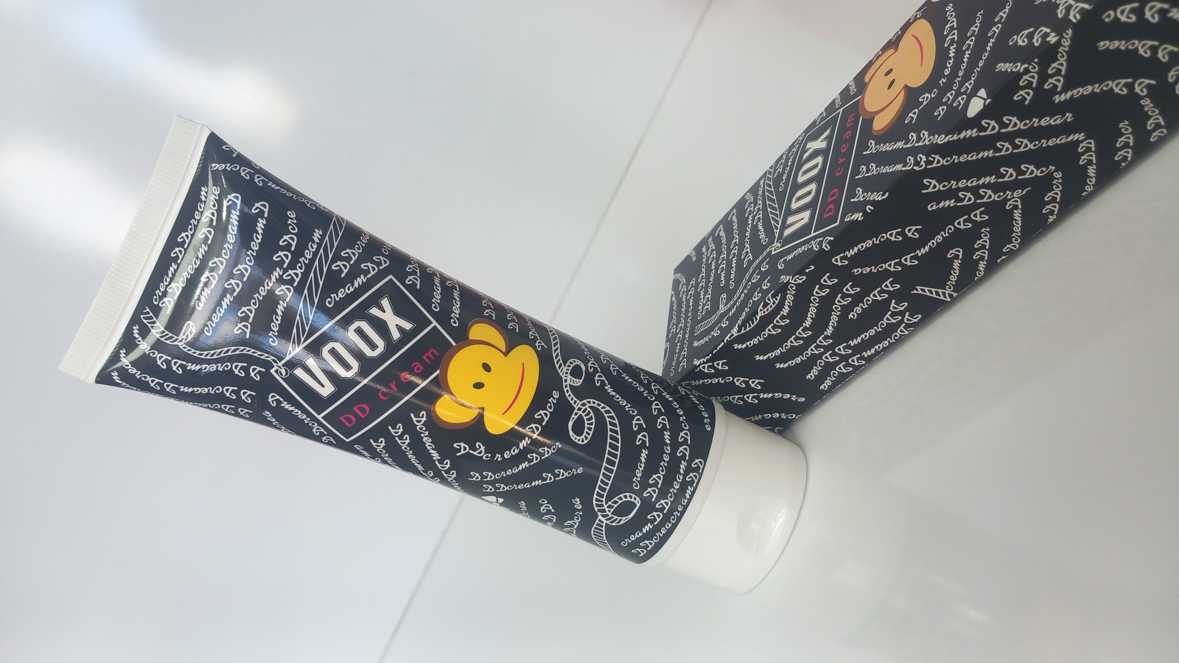 روشن کننده پوست و بدن ووکس