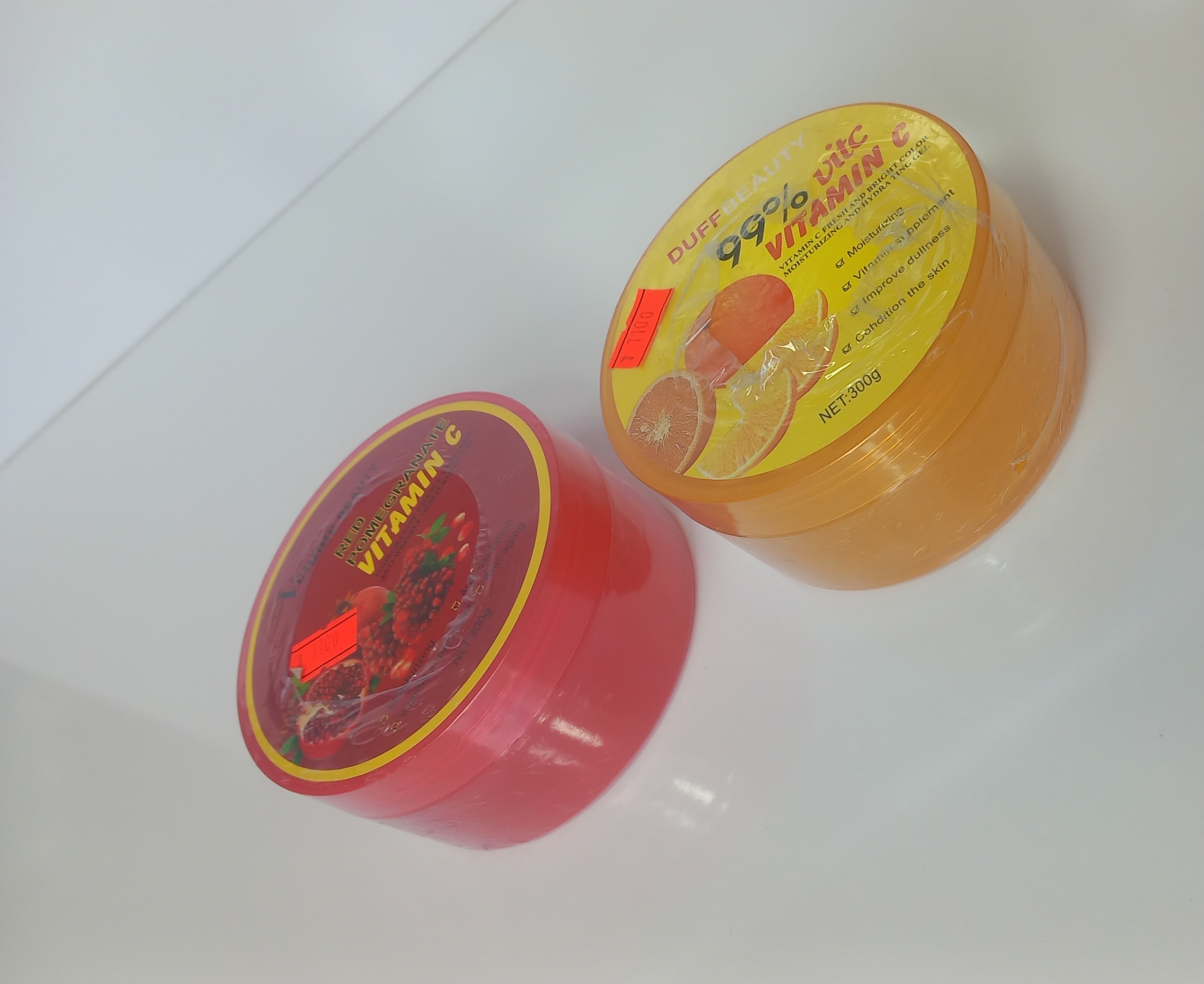 ماسک صورت ویتامین C پرتقال و انار داف بیوتی