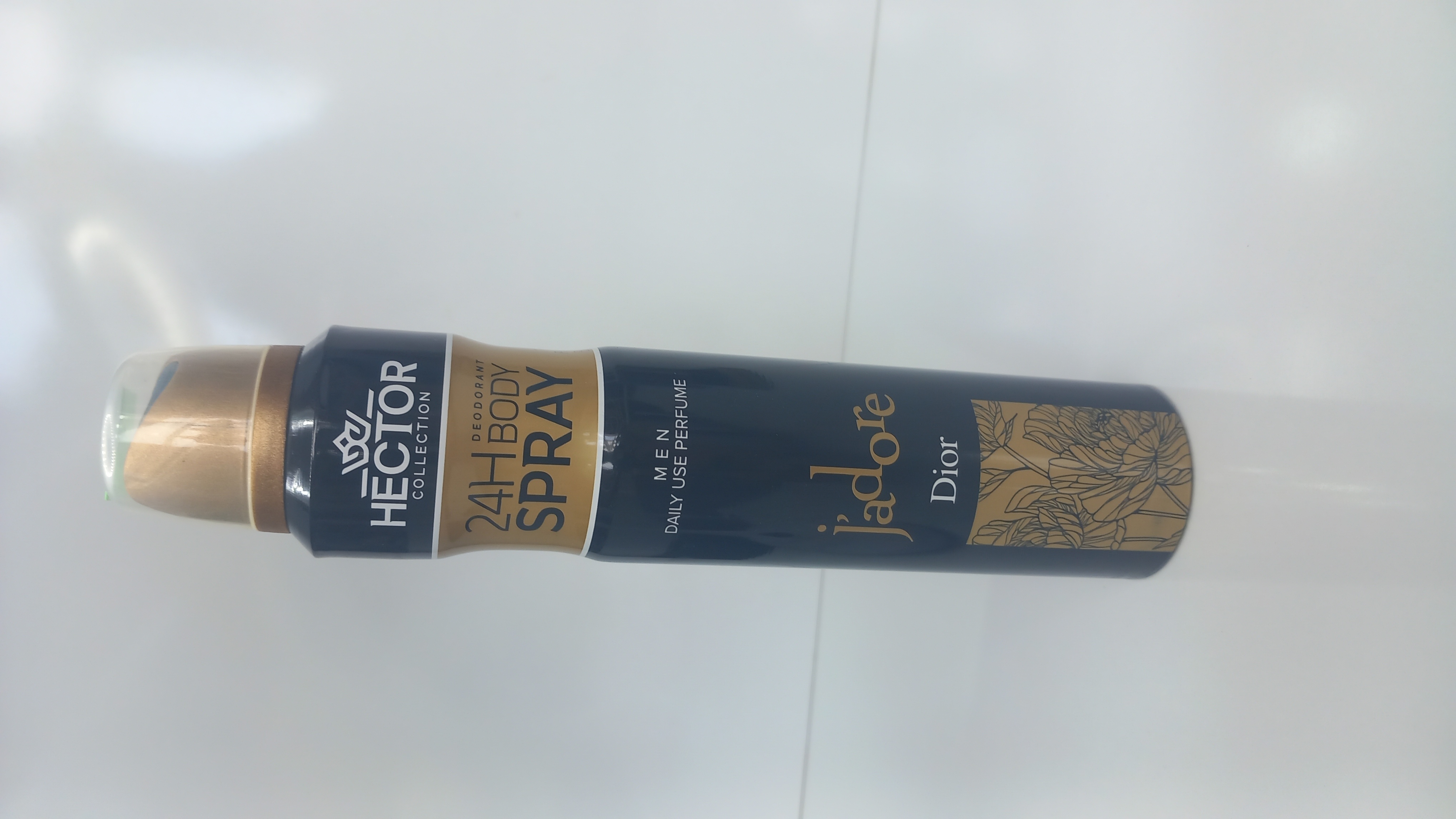 اسپری خوشبو کننده بدن مردانه هکتور مدل جادور